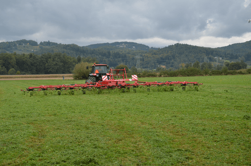 Fenaison - Faneuses - Faneuse SPIDER semi-portée 8,10 ou 14 rotors cat III