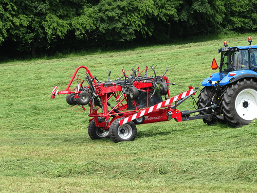 Fenaison - Faneuses - Faneuse SPIDER semi-portée 8,10 ou 14 rotors cat III